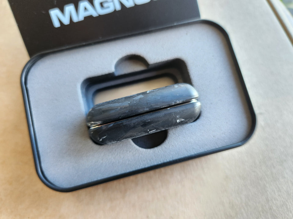 Carbon Fiber Flaked Silver Resin- SD115 - Chonker 3-Click