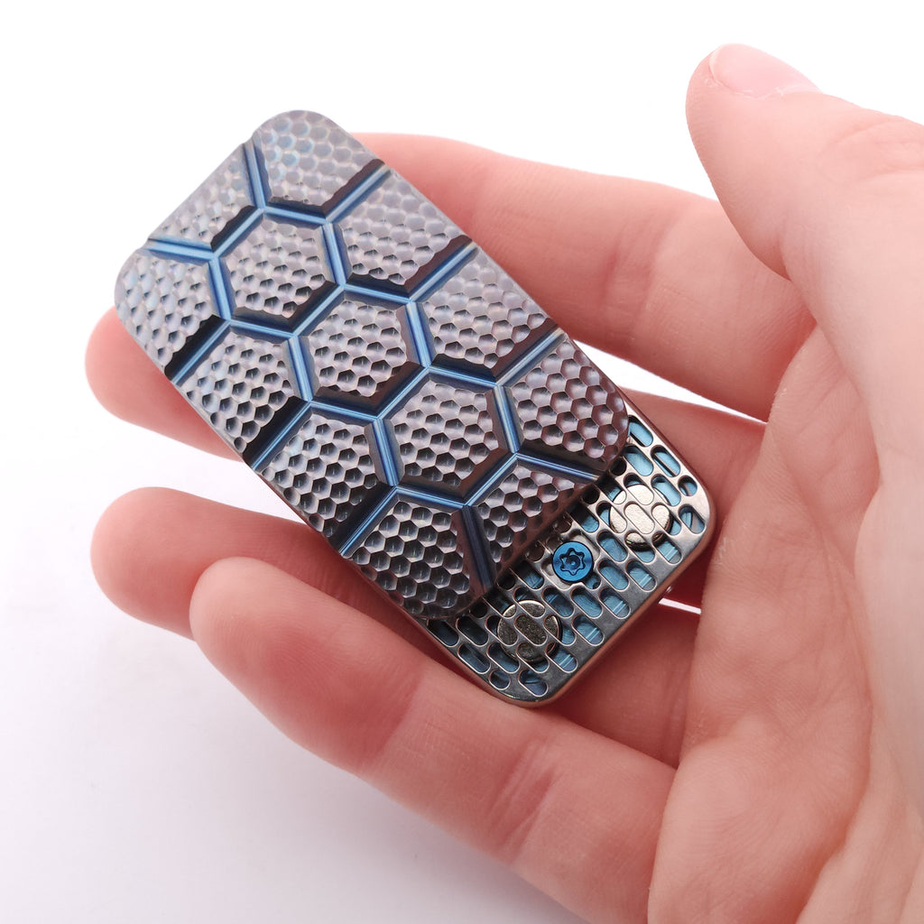 MAGNUS Golf Ball ライトブルー　フィジェットトイ MAGNUS Golf Ball ライトブルー フィジェットトイ MAGNUS Golf Ball