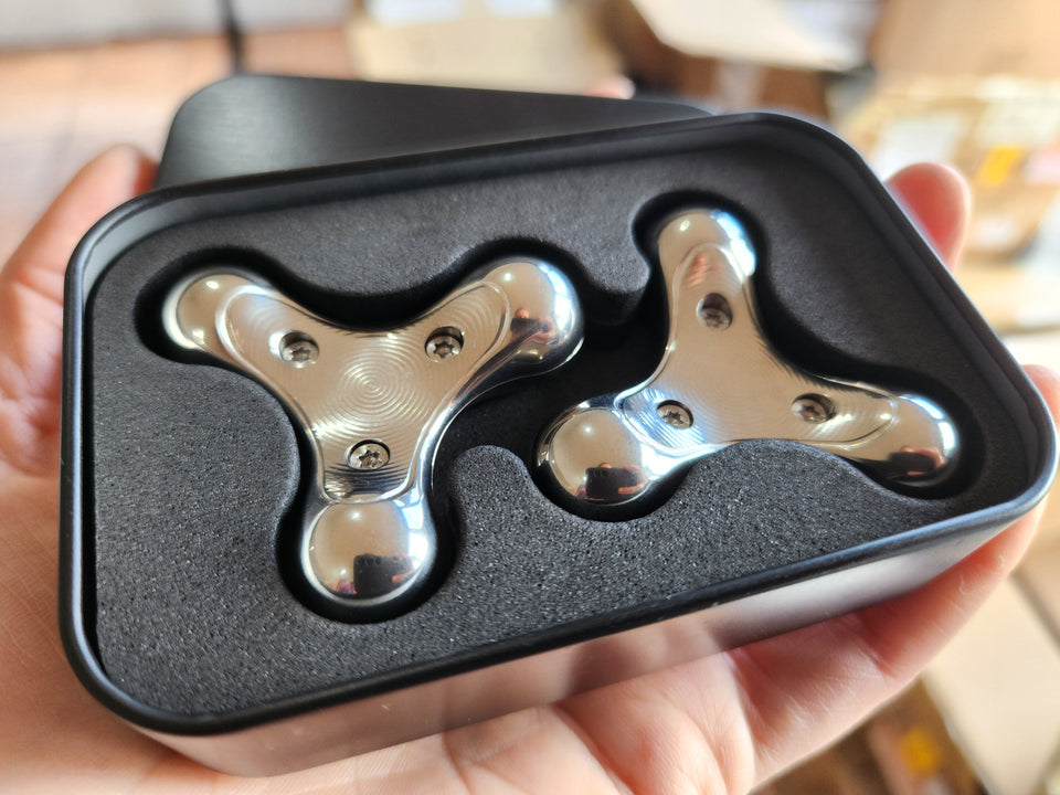 Atom™ - Titanium Fidget SB167