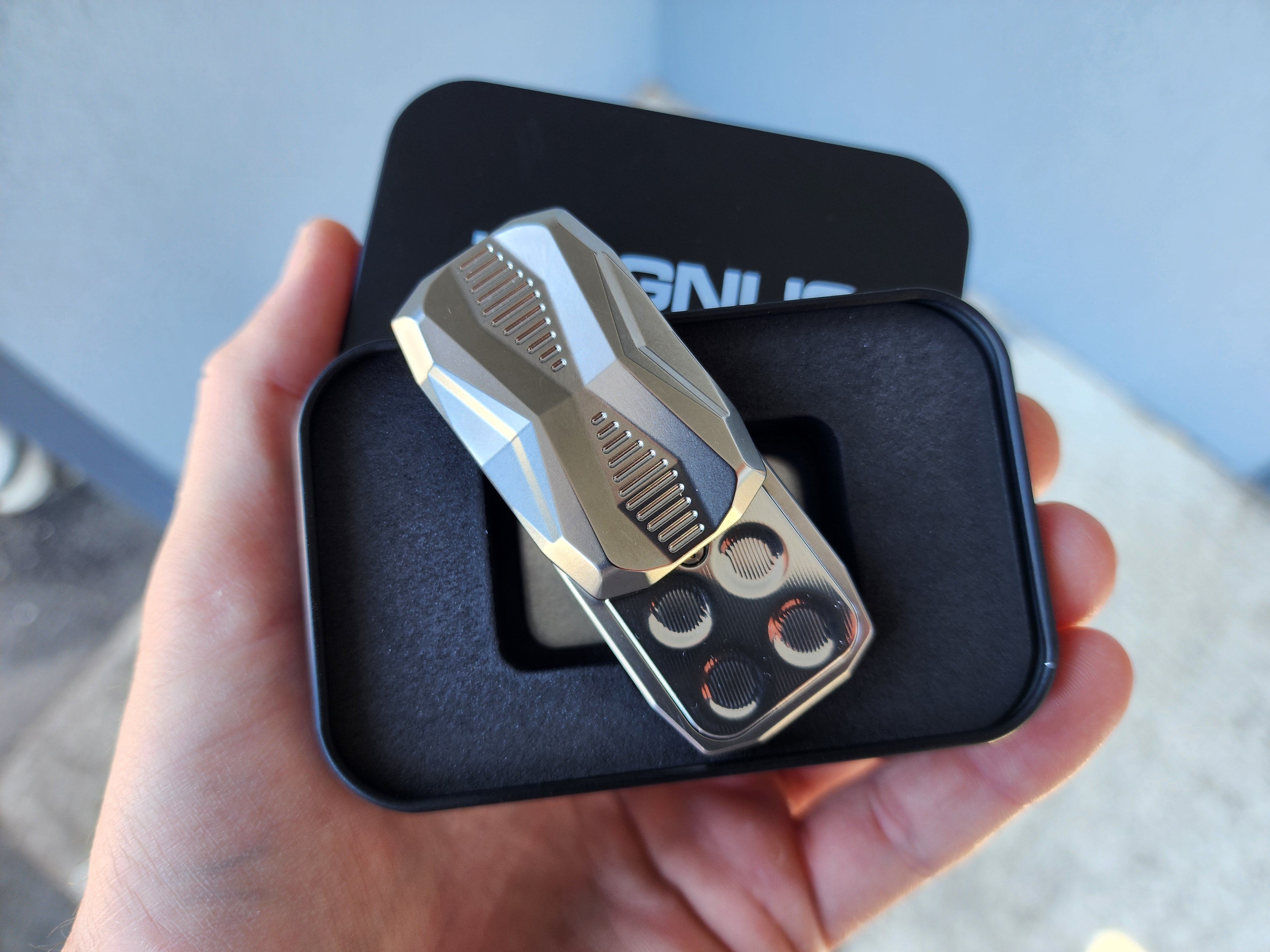 マグナス　スライダー　MAGNUS Titanium Slider SB061 - Stealth 3-Click – Magnus Store