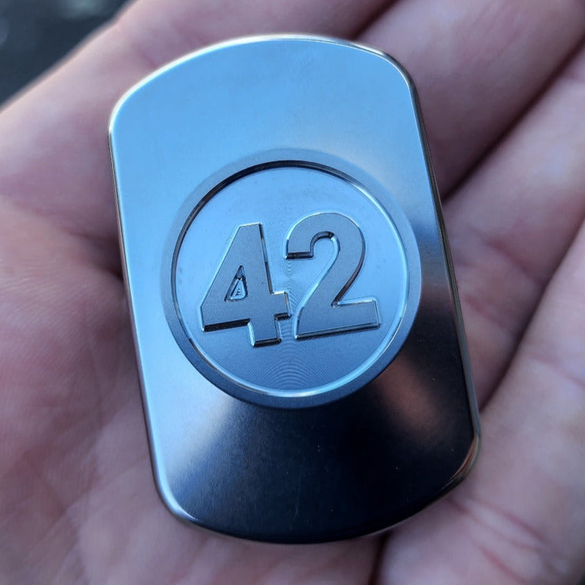 42™ - 3-Click Titanium Slider